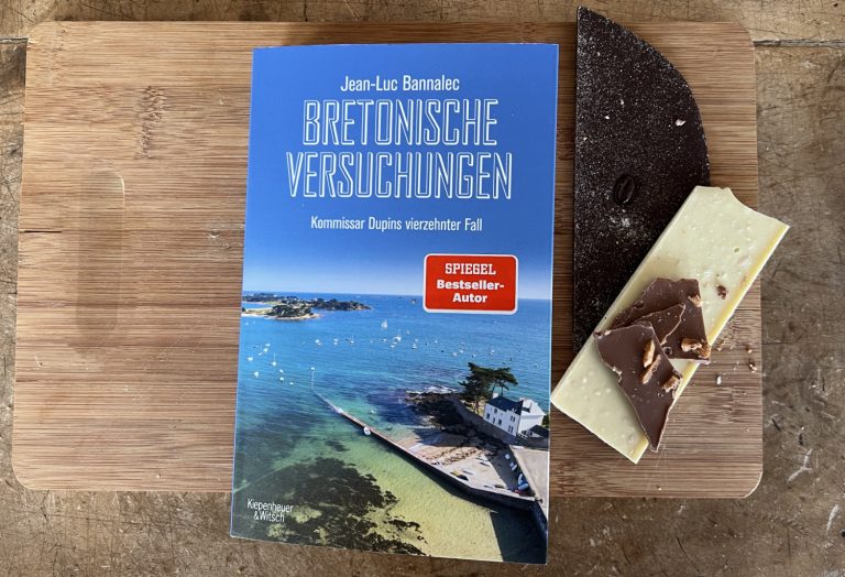 Bretonische Versuchugn, der 14. Fall für Dupin aus der Bretagne-Krimi-Reihe von Jean-Luc Bannalec