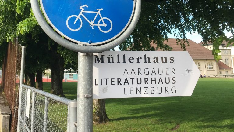 Zum Aargauer Literaturhaus