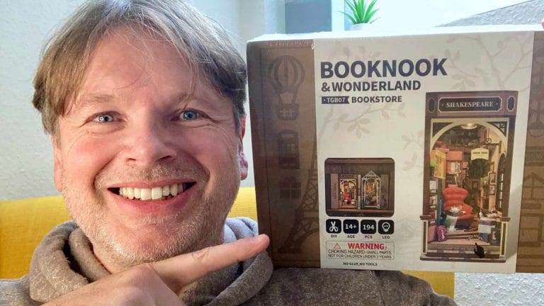 Wolfgang Tischer baut ein Booknook