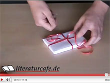 Video: Bücher als Geschenk verpacken