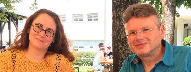 Damals noch beide in Klagenfurt: Andrea Diener und Wolfgang Tischer im Jahre 2017 bei der Podcast-Aufnahme
