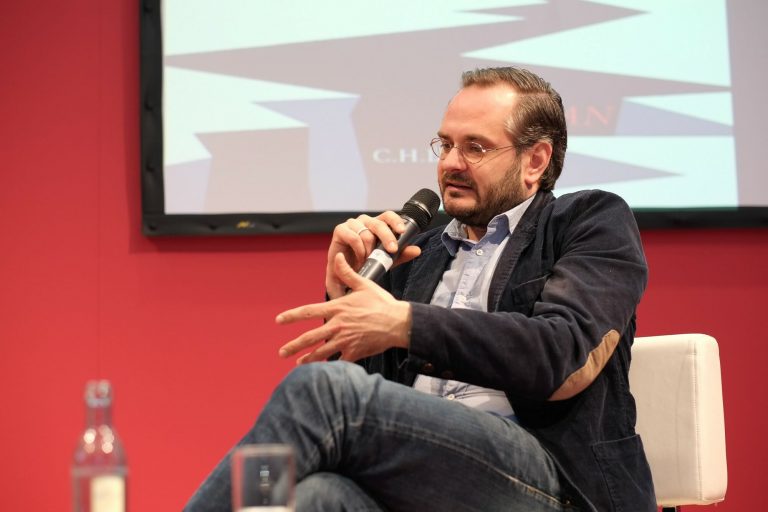 Kraft: Jonas Lüscher über das Schreiben für 1 Million Dollar