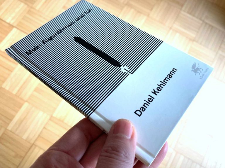 Nicht sehr groß, aber schön: Daniel Kehlmanns Rede »Mein Algorithmus und ich« als Büchlein mit Pappeinband