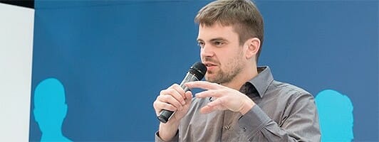 Matthias Nawrat über einarmige Unternehmer im Schwarzwald