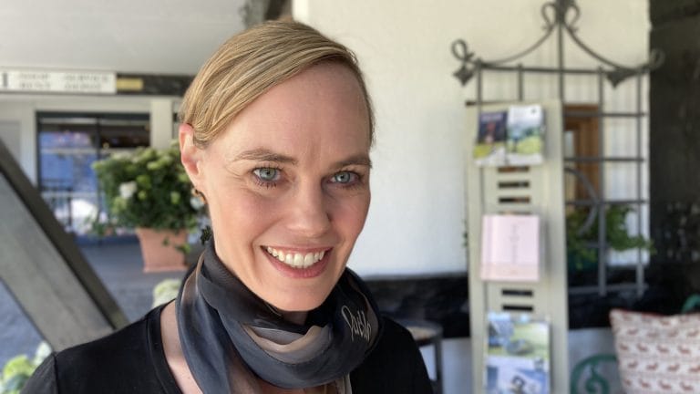 Die Kulturjournalistin und Moderatorin des Schweizer Literaturclubs Nicola Steiner ist fürs Programm des Literaricum Lech verantwortlich. (Foto: Tischer)