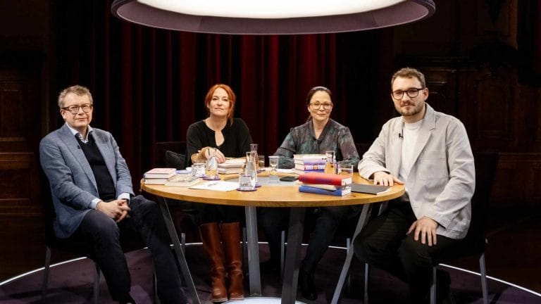 Die Quartett-Besetzung vom 11. Oktober 2024 (von links): Adam Soboczynski, Katrin Schumacher, Thea Dorn und Lukas Rietzschel (Foto: ZDF/Andreas Pein)