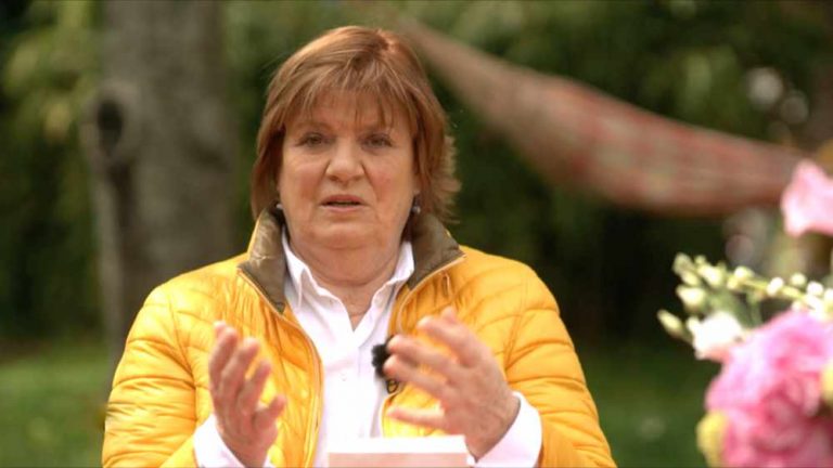 In der WDR-Sendung »Frau TV« vom 10. Juni 2021 stellte Christine Westermann den »Trennungsroman« von Anna Brüggemann vor. Nun trennt sich der Sender offenbar von Westermanns Buchtipps (Foto: Screenshot WDR)