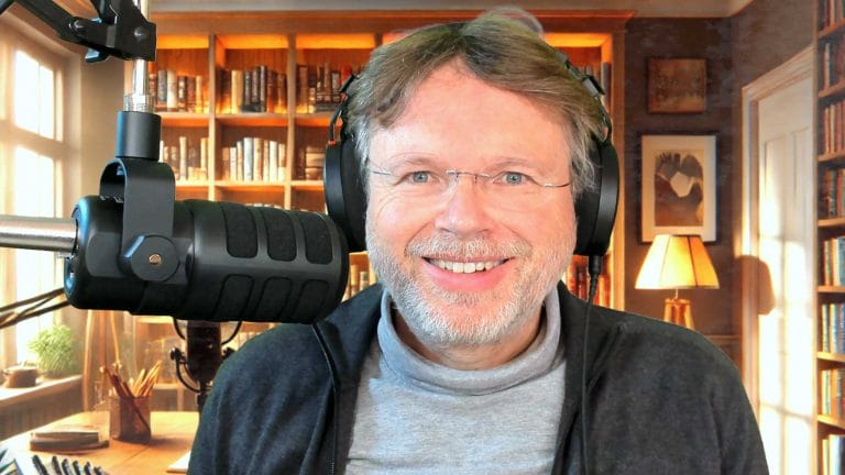 Literaturkritiker, Podcaster, Sprecher, Moderator und Herausgeber des literaturcafe.de: Wolfgang Tischer