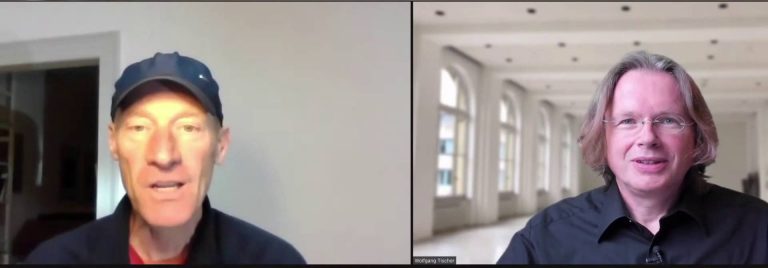 Joachim Zelter (links) im Gespräch mit Wolfgang Tischer (Zoom-Screenshot)